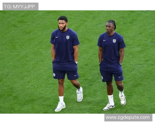 足球明星的辉煌历程与成就解析精彩瞬间回顾与未来展望